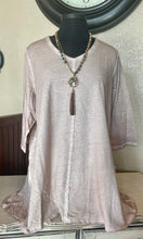 Load image into Gallery viewer, V-Neck 3/4 Sleeve Tunic - Flaxx
