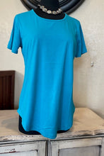 Load image into Gallery viewer, Basic Short Sleeve Top - Jade

