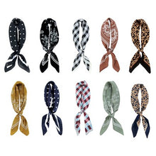 Load image into Gallery viewer, Every Day and Every Way Scarf