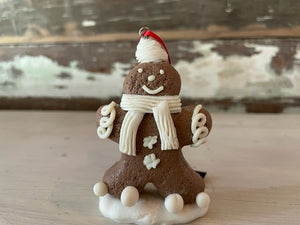 GINGERBREAD ORNAMENT - Hat+Scarf