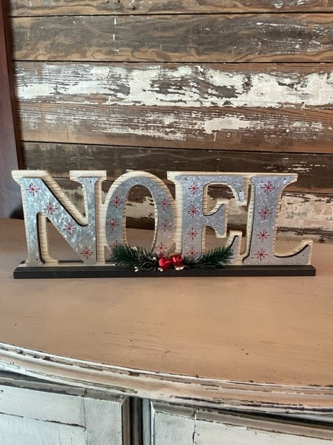 Christmas Tabletop - Noel