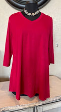 Load image into Gallery viewer, V-Neck 3/4 Sleeve A-Line Tunic
