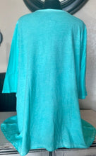 Load image into Gallery viewer, V-Neck 3/4 Sleeve Tunic - Mint
